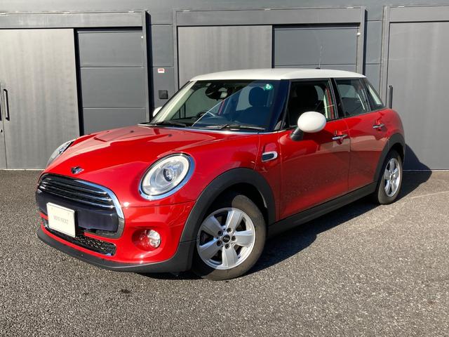 ミニ mini クーパーd 227 0万円 平成29年 17年 大阪府 中古車 価格 Com ミニ mini クーパーd 227 0万円 平成29年 17年 大阪府 中古車 価格 Com