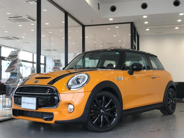 ｍｉｎｉ ｍｉｎｉクーパーｓｄ エナジェティックスタイル ペッパーパッケージ スポーツａｔ ビジリティパッケージ ヘッドアップディスプレイ ブラックルーフ スマートキー ｊｃｗステアリング 純正ｈｄｄナビ ｅｔｃ車載器 禁煙車の中古車 車体価格222万円 2016 平成28
