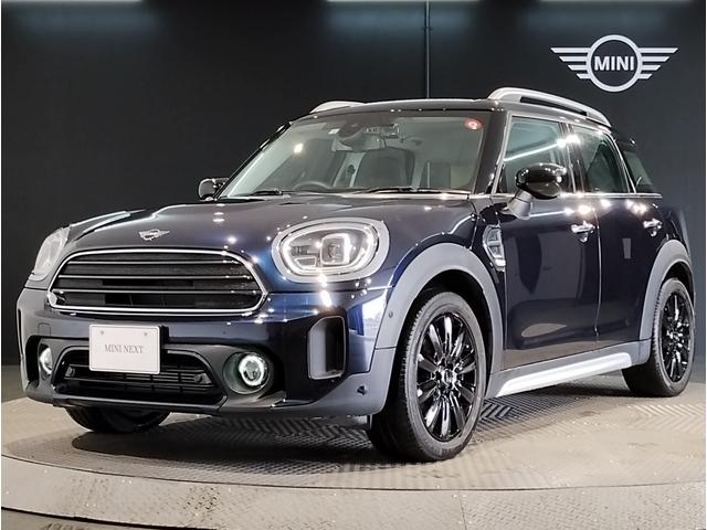 ＭＩＮＩ(ミニ) クーパーＤ　クロスオーバー　クラシック・トリム　クラシックトリム　ドライビングアシストプラス　ブラック１８ＡＷ　電動リヤゲート 中古車画像