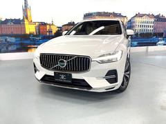 ボルボ　ＸＣ６０　リチャージアルティメトＴ６ＡＷＤプラグインハイブリド　レーンアシスト　パークアシスト　レザーシート