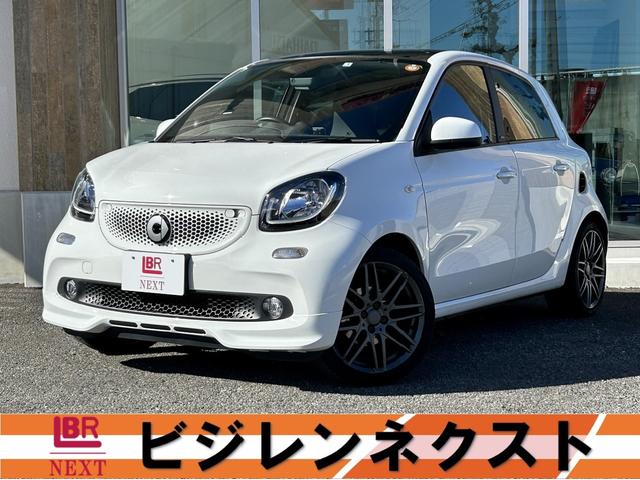 スマート ＢＲＡＢＵＳ　スポーツ　ガラスルーフ・黒革シート・シートヒーター・クルーズコントロール・ナビ・ワンセグＴＶ・リアビューカメラ・リアコーナーセンサー・レーンキープアシスト・ＢＴオーディオ・純正１７ＡＷ・パドルシフト・禁煙