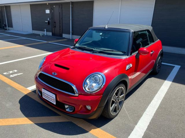 ＭＩＮＩ(ミニ) クーパーＳ　コンバーチブル　１７インチＡＷ　シートヒータ　キセノンヘッドライト　オートエアコン　ＡＢＳ 中古車画像