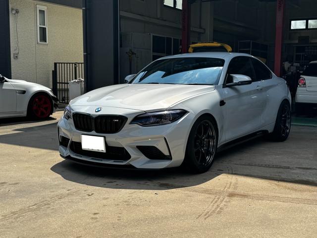 BMW M2 COMPETITION | 2019 | WHITE | 26883 km | details BMW M2 COMPETITION | 2019 | WHITE | 26883 km | details