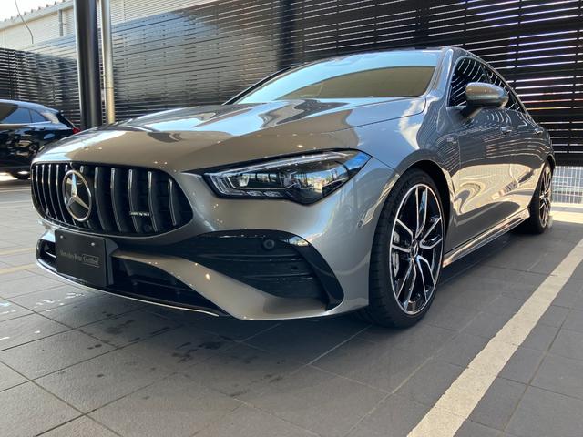 ＣＬＡクラス ＣＬＡ３５　４マチック　４ＷＤ　ドライブレコーダー　ＥＴＣ　クリアランスソナー　レーンアシスト　オートクルーズコントロール　全周囲カメラ　ナビ　ＴＶ　アルミホイール　オートライト　ＬＥＤヘッドランプ　サンルーフ　ＡＴ（1枚目）