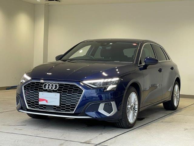 アウディ Ａ３ スポーツバック３０ＴＦＳＩアドバンスド　２２年式　Ａ３Ｓｐｏｒｔｂａｃｋ　ナバーラブルー