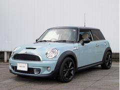 ＭＩＮＩ　ＭＩＮＩ　クーパーＳ　キセノンヘッドライト　純正１７インチアルミホイール　ベージュレザーシート