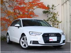 アウディ　Ａ３　スポーツバック１．４ＴＦＳＩ　スポーツ　キセノンライト　バーチャルＣＰ