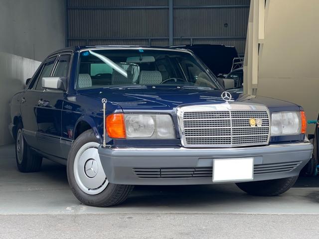 ３００ＳＥ　後期型Ｗ１２６　ウェスタン自動車（ＹＡＮＡＳＥ）物　フルオリジナル　２５ｙｅａｒｓ＆３０ｙｅａｒｓバッジ　スリーポインテッドスターフラッグスタッフ　レースシートカバー＆カーテン　福岡２桁ナンバー(1枚目)