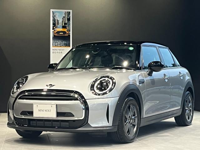 ＭＩＮＩ クーパー　プレミアムプラスパッケージクラシックトリム　プレミアムプラスパッケージ　弊社デモカー（試乗車）　クラシックトリム