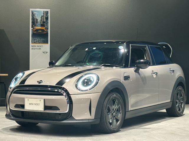 ＭＩＮＩ ＭＩＮＩ クーパーＤ　後期型　禁煙車　純正ナビ