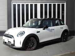 ＭＩＮＩ　ＭＩＮＩ　クーパーＤプレミアムプラスパックエッセンシャルトリム　弊社デモカー　ａｐｐｌｅｃａｒｐｌａｙ　リアカメラ