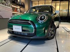 MINI クーパーDプレミアムプラスパッケージクラシックトリム アクティブクルーズコントロール クラッシクトリム アップルカープレイ シートヒーター スマートキー バックカメラ 中古車画像