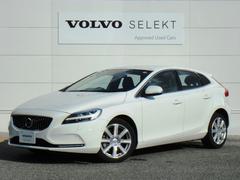 ボルボ　Ｖ４０　Ｔ３　インスクリプション　黒革パワーシート　純正フルセグナビ