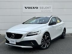 ボルボ　Ｖ４０　クロスカントリー　Ｔ５　ＡＷＤ　モメンタム