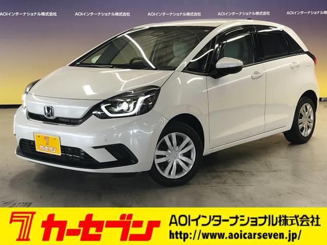ｅ：ＨＥＶホーム　ホンダセンシング／追従クルコン／ナビ装着用スペシャルパッケージ／緊急通報ボタン／ステアリングスイッチ／リアワイドカメラ／ＵＳＢジャック／フルセグＴＶ／ＣＤ／ＤＶＤ／ＢＴオーディオ／前方ドラレコ／ＥＴＣ