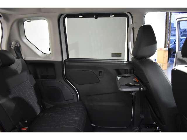 デリカミニ Ｇ　プレミアム　弊社社有車　Ｍナビ　ＴＶ　マイパイロット　バックモニター　サイドカメラ　フロントカメラ　ＬＥＤヘッドライト　４ＷＤ　クルーズコントロール　アルミホイール　シートヒーター　スマートキー　オートエアコン（12枚目）