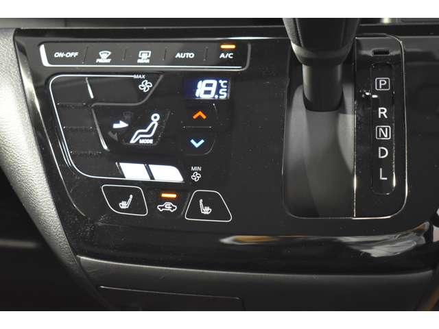 eKクロス G 弊社社有車 Mナビ TV Bカメラ(ミラー) エアバッグ アイスト Sヒーター LED スマートキー クリアランスソナー フルセグTV オートエアコン メモリーナビ バックモニター ナビTV ABS(9枚目)