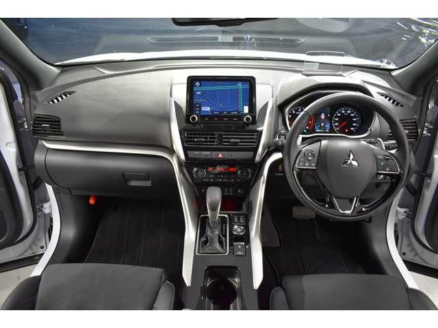 エクリプスクロス P 車歴レンタ スマホ連携ナビ 前後ドラレコ e-アシスト アラウンドビューモニター LEDヘッドライト パワーシート フルオートエアコン フルセグTV パーキングセンサー シートヒーター スマートキー(4枚目)