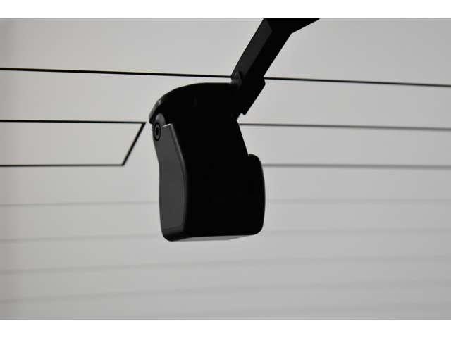 エクリプスクロス P 車歴レンタ スマホ連携ナビ 前後ドラレコ e-アシスト アラウンドビューモニター LEDヘッドライト パワーシート フルオートエアコン フルセグTV パーキングセンサー シートヒーター スマートキー(13枚目)