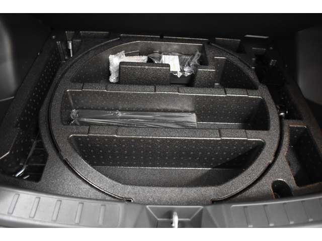 エクリプスクロス P 車歴レンタ スマホ連携ナビ 前後ドラレコ e-アシスト アラウンドビューモニター LEDヘッドライト パワーシート フルオートエアコン フルセグTV パーキングセンサー シートヒーター スマートキー(16枚目)