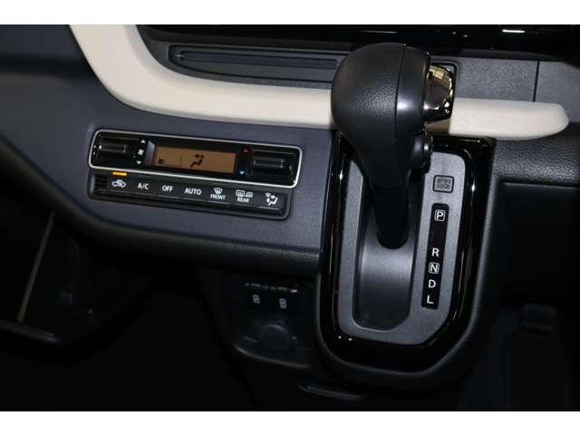 デリカD:2 ハイブリッドMZ 全方位カメラ付ナビパッケージ 純正ナビ 地デジTV 全方位カメラ クルコン LEDライト フルセグ 衝突軽減 両側パワースライドドア アルミホイール コーナーセンサー フルフラット 横滑り防止装置 禁煙車 DVD シートヒーター(10枚目)