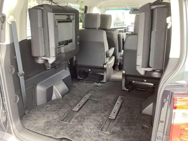 デリカＤ：５ シャモニー　１１型ナビ・フルセグＴＶ・全周囲カメラ　アイドリングＳ　アクティブクルーズコントロール　イモビ　衝突被害軽減装置　Ｂモニター　１オーナー　サイドカメラ　助手席エアバッグ　地デジＴＶ　電動リアゲート（5枚目）