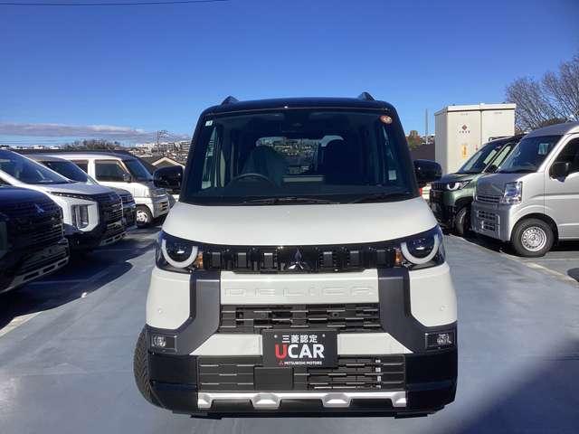 デリカミニ Ｔ　プレミアム　カスタム仕様・メモリーナビ・全周囲カメラ　ＤＶＤ　フルセグＴＶ　ＬＥＤランプ　クルコン　キーレスエントリー　ＡＢＳ　エアバッグ　パワステ　ベンチシート　オートエアコン　ターボ車　フロントカメラ（12枚目）