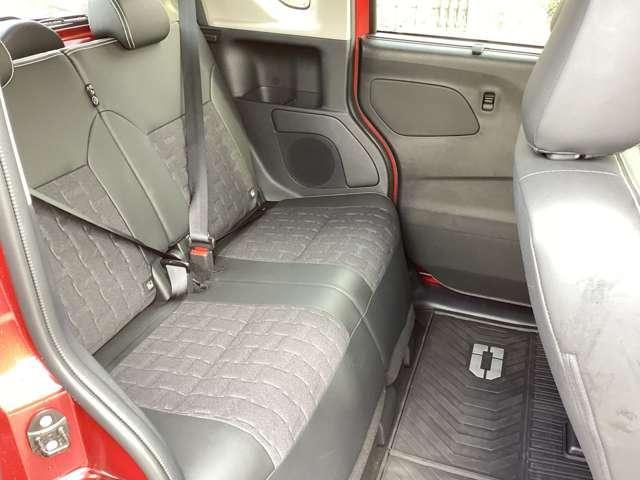 デリカミニ Ｔ　プレミアム　カスタム仕様　マフラー　マッドフラップ　ＥＴＣ車載器　フルセグＴＶ　ＬＥＤランプ　クルコン　キーレスエントリー　ＡＢＳ　禁煙　エアバッグ　パワステ　ベンチシート　オートエアコン　ターボ車　バックカメラ（7枚目）