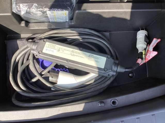 エクリプスクロスPHEV P スマホ連携ナビ/全周囲カメラ/ETC/ドラレコ 360度カメラ 地デジ ABS LEDランプ クルコン バックカメラ ソナー 寒冷地仕様車 シートヒーター ETC 4WD ナビTV 盗難防止 Pシート(17枚目)