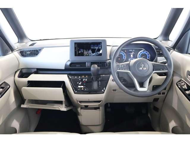 ｅＫスペース Ｇ　オーディオレス・バックカメラ　フルオートエアコン　サイドカーテンエアバック　コーナーセンサー　シートヒーター　インテリキー　アイドリングストップ　盗難防止装置　ベンチシート　両側スライド片側電動（3枚目）