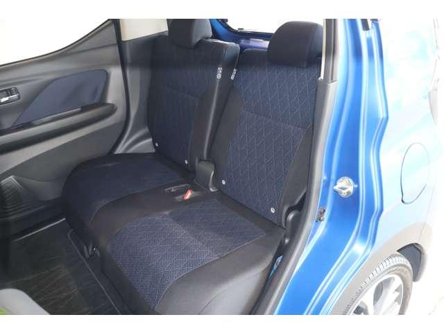 ｅＫクロス Ｔ　メモリーナビ・フルセグＴＶ・全周囲カメラ　前後ソナー　前席シートヒーター　ナビＴＶ　インテリキー　ターボ　盗難防止装置　Ｂカメラ　ベンチシート　ＡＢＳ　記録簿　カーテンエアバック　オートエアコン（5枚目）