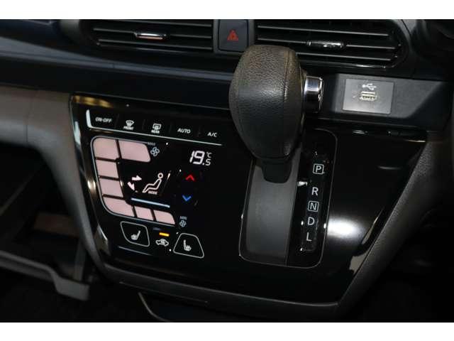 ｅＫクロス Ｔ　メモリーナビ・フルセグＴＶ・全周囲カメラ　前後ソナー　前席シートヒーター　ナビＴＶ　インテリキー　ターボ　盗難防止装置　Ｂカメラ　ベンチシート　ＡＢＳ　記録簿　カーテンエアバック　オートエアコン（10枚目）