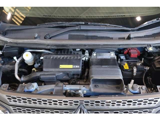 ｅＫクロス Ｔ　メモリーナビ・フルセグＴＶ・全周囲カメラ　前後ソナー　前席シートヒーター　ナビＴＶ　インテリキー　ターボ　盗難防止装置　Ｂカメラ　ベンチシート　ＡＢＳ　記録簿　カーテンエアバック　オートエアコン（17枚目）