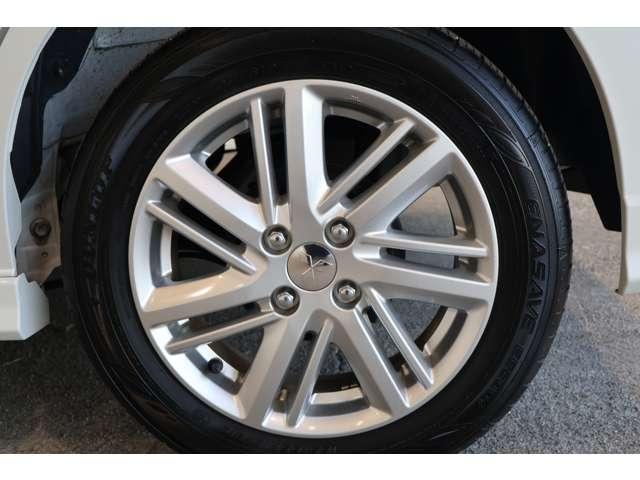 デリカD:2 ハイブリッドMZ 全方位カメラ付ナビパッケージ 純正ナビ・フルセグTV・全周囲カメラ クルコン 全周囲モニター LEDライト フルセグ 衝突軽減 両側パワースライドドア アルミホイール ETC コーナーセンサー フルフラット 横滑り防止装置 禁煙車(13枚目)