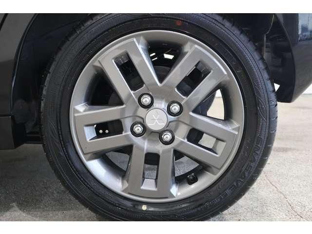 �{�f�B�f�U�C���Ƀ}�b�`���������A���~�z�C�[���B�������͑��������