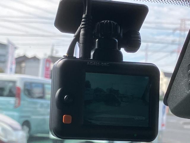 ドライブレコーダーもついています！もし事故を起こしてしまったら。そんな時に心強い味方になるのが、運転の記録を映像と音で記録するドライブレコーダーです。
