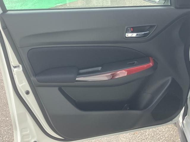 ご覧頂きまして誠に有難うございます！！是非ご来店して頂き、実際にご覧になって頂ければと思います。お客様からのご連絡をスタッフ一同、心よりお待ちしております