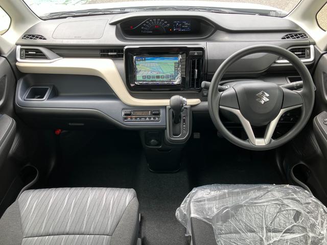 ソリオ Ｇ　バックアイカメラ　地デジ　ブルートゥース　サイドエアＢ　キーフリー　ＤＶＤ再生　運転席エアバッグ　横滑防止　インテリキー　ＡＡＣ　Ａライト　助手席エアバッグ　オートハイビーム　パワステ　フルフラット（3枚目）