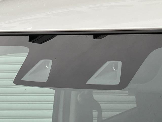 ソリオ Ｇ　バックアイカメラ　地デジ　ブルートゥース　サイドエアＢ　キーフリー　ＤＶＤ再生　運転席エアバッグ　横滑防止　インテリキー　ＡＡＣ　Ａライト　助手席エアバッグ　オートハイビーム　パワステ　フルフラット（18枚目）