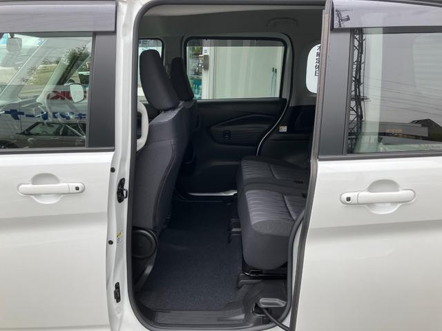 ソリオ Ｇ　バックアイカメラ　地デジ　ブルートゥース　サイドエアＢ　キーフリー　ＤＶＤ再生　運転席エアバッグ　横滑防止　インテリキー　ＡＡＣ　Ａライト　助手席エアバッグ　オートハイビーム　パワステ　フルフラット（40枚目）