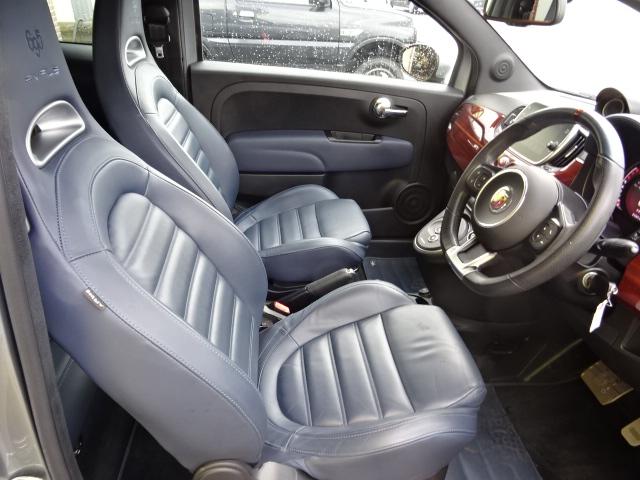 アバルト６９５Ｃ リヴァーレ ベースグレード　日本限定６５台　アクラポビッチマフラー付（8枚目）