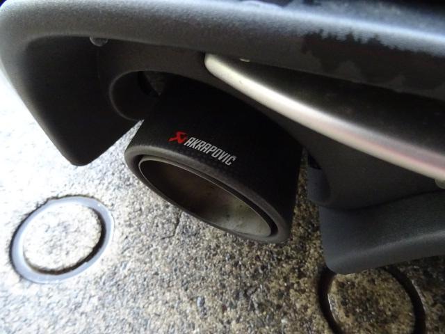 アバルト６９５Ｃ リヴァーレ ベースグレード　日本限定６５台　アクラポビッチマフラー付（16枚目）