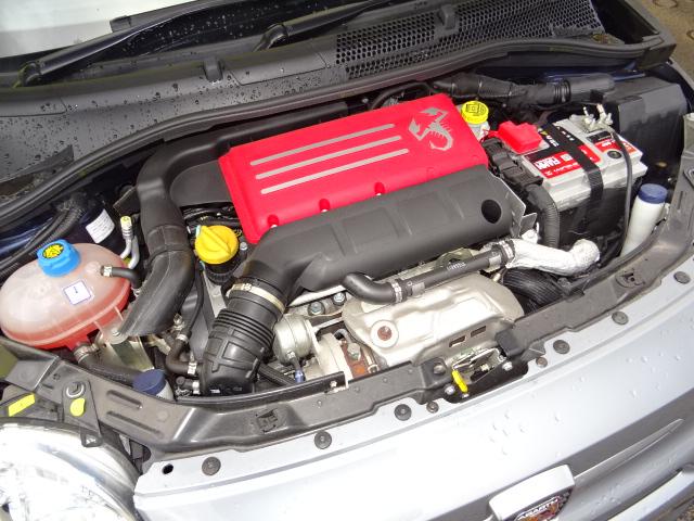 アバルト６９５Ｃ リヴァーレ ベースグレード　日本限定６５台　アクラポビッチマフラー付（21枚目）