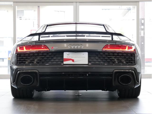 V10クーペパフォマンス5.2FSIクワSトロニック(5枚目)