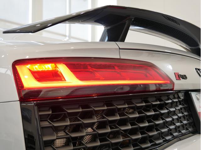 V10クーペパフォマンス5.2FSIクワSトロニック 認定中古車 ダイナミックステアリング セラミックブレーキ ダイヤモンドステッチ(51枚目)