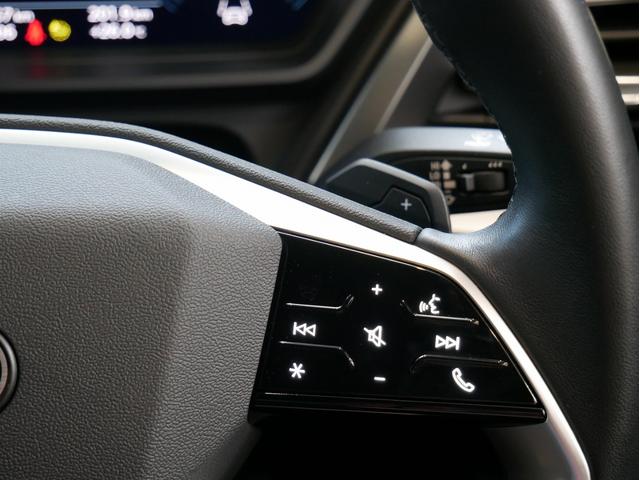 Ｑ４スポーツバック ｅ－トロン ４０ｅ－トロン　アドバンスド　認定中古車　ａｄｖａｎｃｅｄインテリアプラスパッケージ　マトリクスＬＥＤヘッドライト　パーシャルレザー　アンビエントライト　シートヒーター　オートマチックテールゲート　スマホインターフェース（58枚目）