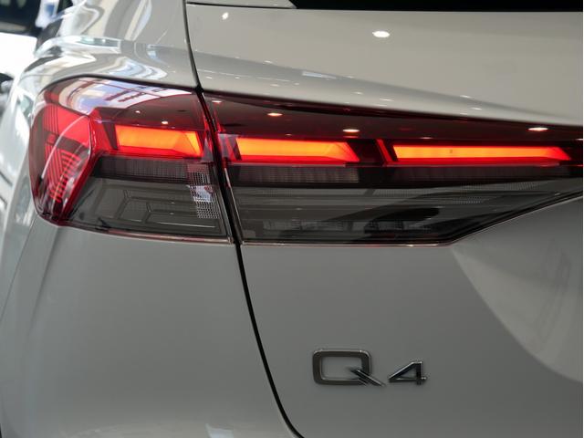 Ｑ４スポーツバック ｅ－トロン ４０ｅ－トロン　アドバンスド　認定中古車　ａｄｖａｎｃｅｄインテリアプラスパッケージ　マトリクスＬＥＤヘッドライト　パーシャルレザー　アンビエントライト　シートヒーター　オートマチックテールゲート　スマホインターフェース（71枚目）