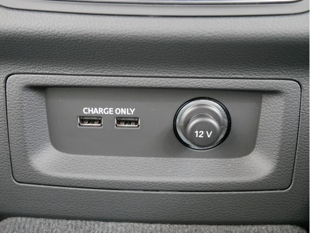 Ａ４アバント ３５ＴＤＩ　Ｓライン　認定中古車　コンフォートパッケージ　ＳＬＩＮＥｐｌｕｓパッケージ　ＴＶチューナー　マトリクスＬＥＤヘッドライト　サラウンドビューカメラ　シート、エクステリアミラーメモリー　アンビエントライト（24枚目）