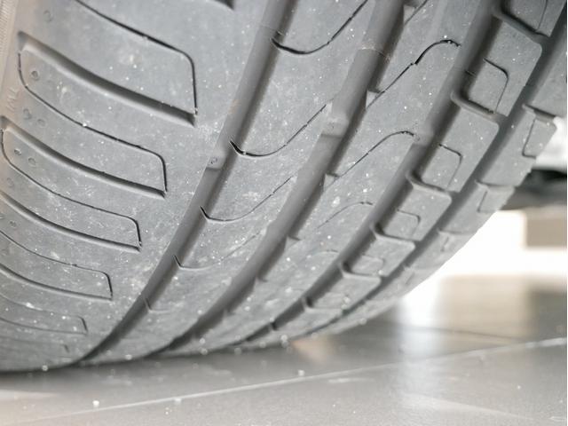 Ａ４アバント ３５ＴＤＩ　Ｓライン　認定中古車　コンフォートパッケージ　ＳＬＩＮＥｐｌｕｓパッケージ　ＴＶチューナー　マトリクスＬＥＤヘッドライト　サラウンドビューカメラ　シート、エクステリアミラーメモリー　アンビエントライト（70枚目）