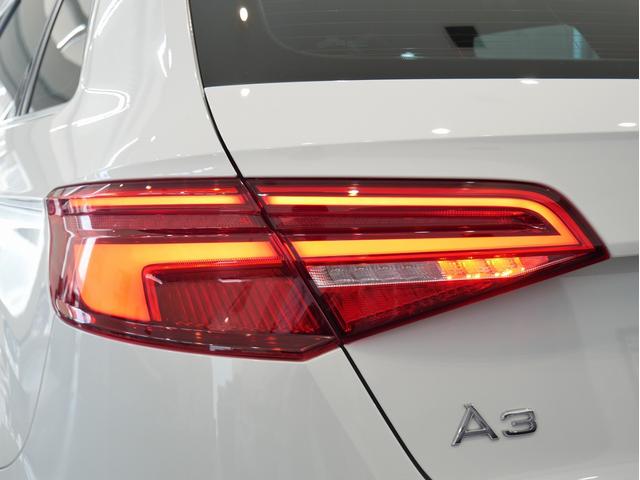 Ａ３ スポーツバック３０ＴＦＳＩ　スポーツ　認定中古車　ＳＬＩＮＥダイナミックリミテッド　（３７５台限定車）　アシスタンスパッケージ　Ａｕｄｉｓｐｏｒｔ１８インチアルミホイール　ＴＶ　マトリクスＬＥＤヘッドライト　バーチャルコックピット（64枚目）
